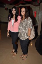Soni Razdan at Student of the Year first look in PVR on 2nd Aug 2012 (200).JPG